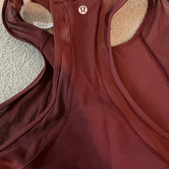 Lululemon outfit - Picture 4 of 5